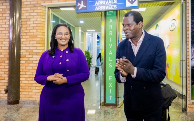 Pastor Kayanja yagarutse mu Rwanda nyuma y'imyaka 17 yakirwa na Apotre Mignonne