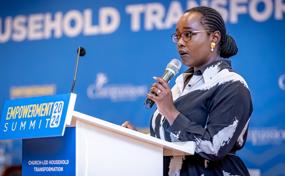 Dr. Uwicyeza uyobora RGB yashimye uruhare rw'amadini n'amatorero ...