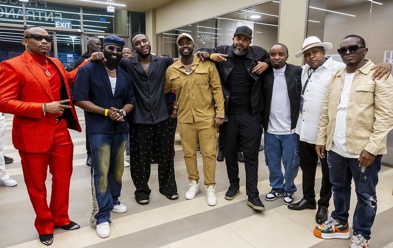 Amakimbirane mu bahanzi yasigaye mu 2024 cyangwa ni amafoto? -VIDEO