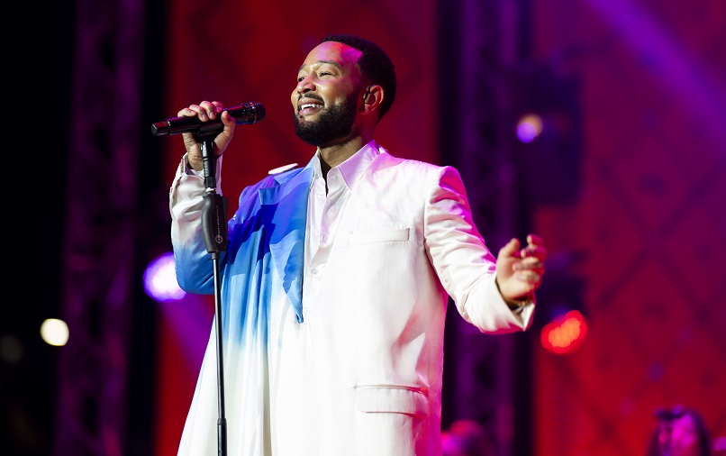 Aryoha asubiwemo! Uko John Legend yateguriwe urubyiniro mu minota 43'- AMAFOTO