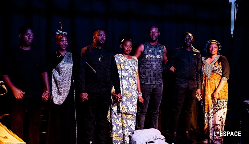 Abasizi barimo Murekatete bahuriye mu gitaramo gisoza ukwezi kwahariwe umugore bataka ubwiza bwe- AMAFOTO