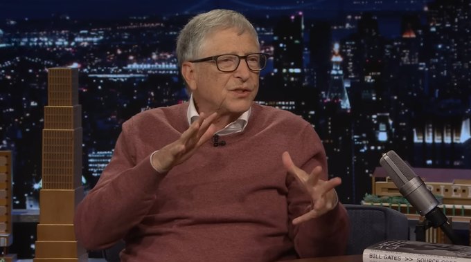 Bill Gates yatangaje ko nta mwarimu cyangwa umuganga uzaba ugikenewe mu myaka 10 iri imbere