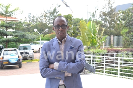 Byinshi utari uzi kuri Ntarindwa Diogene wamenyekanye mu gusetsa ku izina rya Atome/Gasumuni