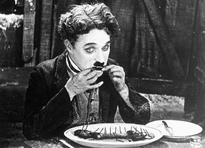 Amwe mu mateka yaranze ubuzima bw'igihangange mu gukina filime zisekeje Charlie Chaplin na n’ubu ugishimisha benshi-AMAFOTO